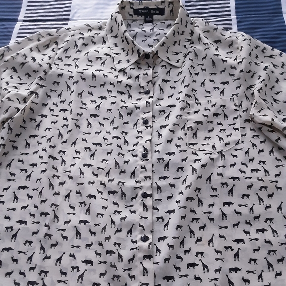 Elegant woman blouse, Long sleeves, 100% Polyester, Animal Print - Picture 2 of 5